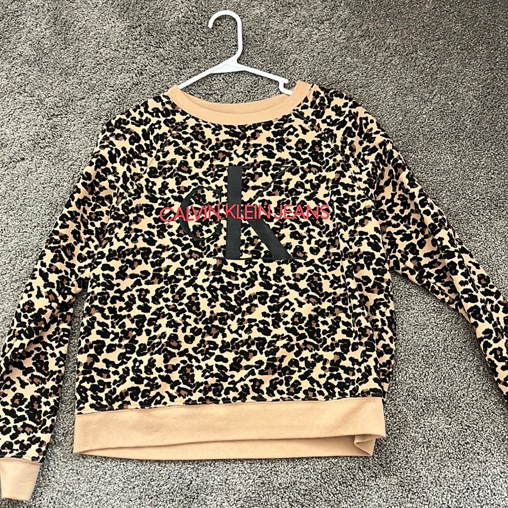 Calvin Klein Crew neck!